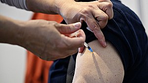 Region bruger næsten 10.000 per coronavaccine