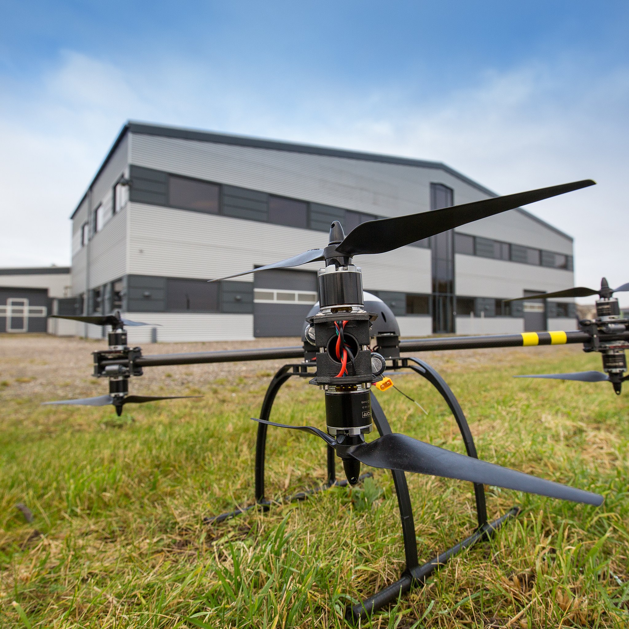 i luftrum: Kæmpe drone testet på Fyn | TV2 Fyn