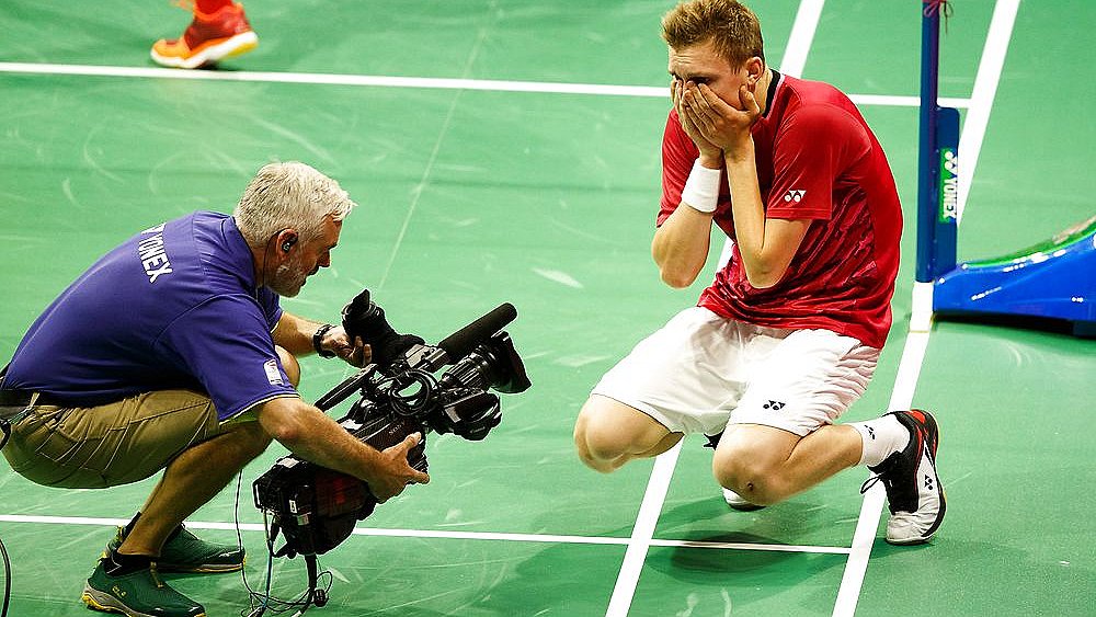 Familien Axelsen Jubler Det Kan Ikke Blive Storre Tv2 Fyn