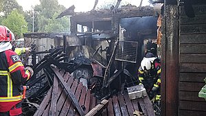 Populær minigolfbane ramt af voldsom brand