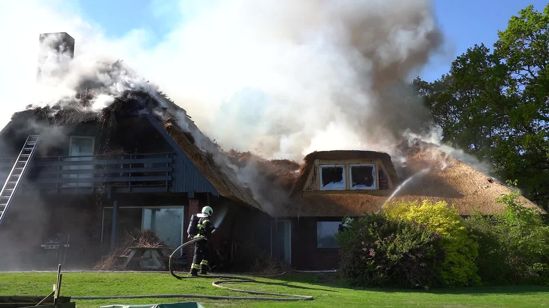 Efter Kraftig Brand I Hus Med Str Tag Nu Er Der Nyt Tv Fyn