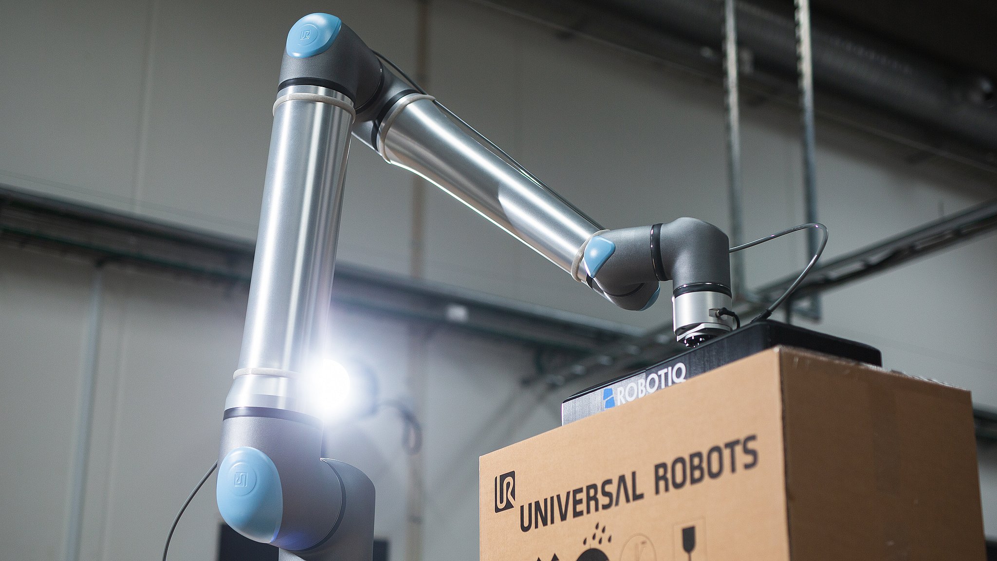 Bulk Uluru Ru Fynsk virksomhed præsenterer ny maskine: Vi har genopfundet ”cobotten” |  TV2 Fyn
