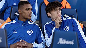 Max Ejdum er ny i Superliga-land: - Jeg er bare en ung dreng, der gerne vil spille mig på holdet