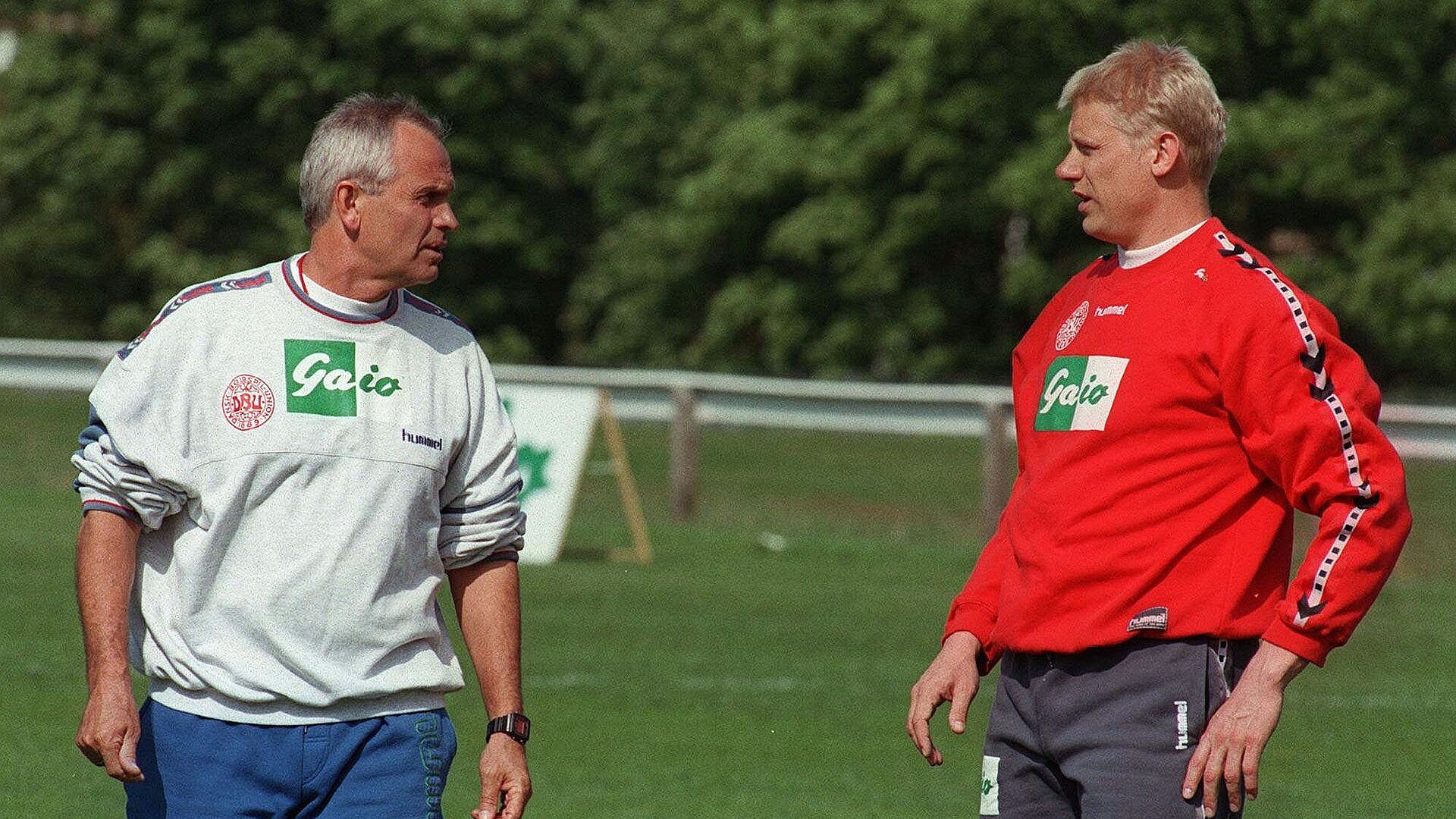 Schmeichel hylder Richard Møller Nielsen med storebæltsanekdote TV 2 Fyn