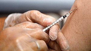 Fyn ramt af vaccinekaos: Mange må køre langt efter vigtigt stik