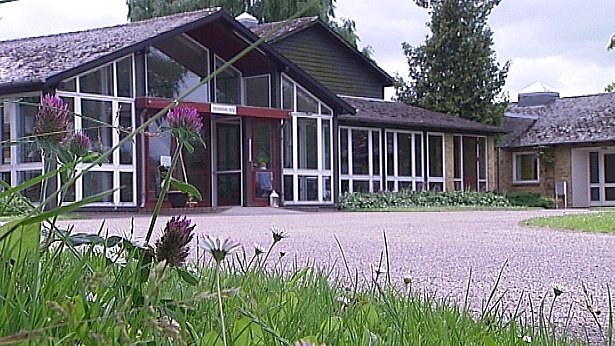 Afvist Friskole Flytter Til Søhus | TV 2 Fyn